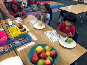 rio-vista-kindergarten-apples-2