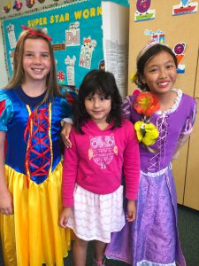 Mabel Paine students interacting with princesses.