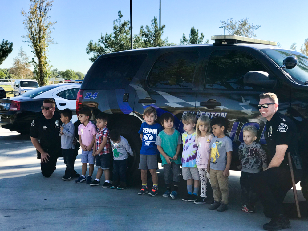 FPD officers with Lakeview students.