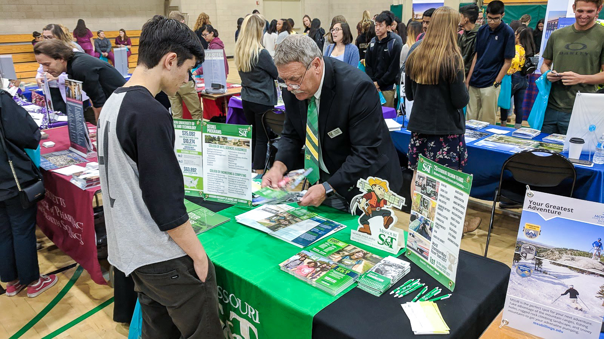 PYLUSD COSI at Thomas Lasorada Field House.