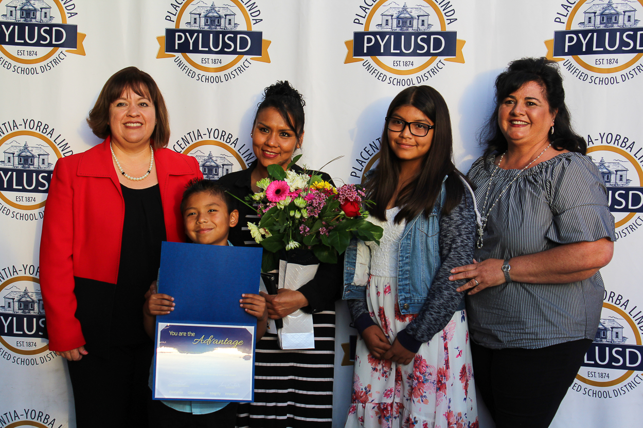 Melrose Elementary School's 2019 Community Honoree, Gabriela Leon, with loved ones and Principal Cynthia Alvarez.