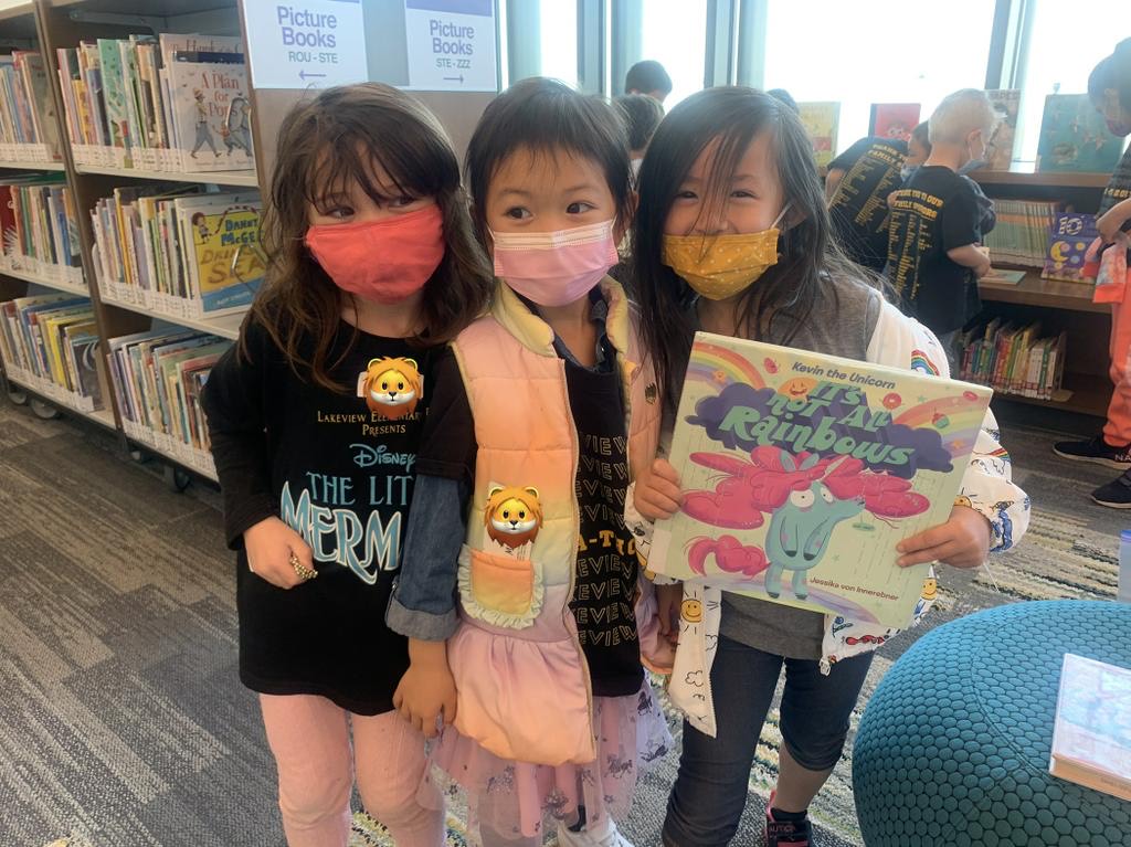Lakeview Elementary students checking out books at the Yorba Linda Public Library.